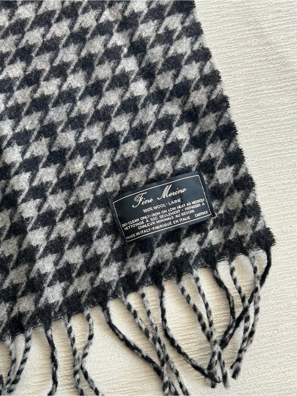 Houndstooth Merino Wool Scarf - Black & White made in Italy
